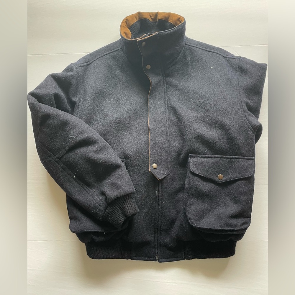 Vintage St. John’s Bay winter coat - navy blue tan leather (M)